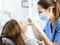 Ból zęba: 20 przyczyn, od próchnicy po serce. Kiedy do dentysty?
